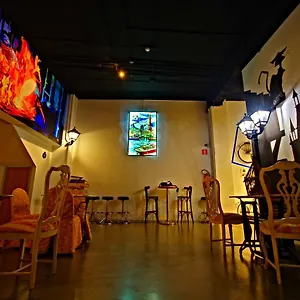 https://all-iron-hostel.bilbaohotelsspain.com