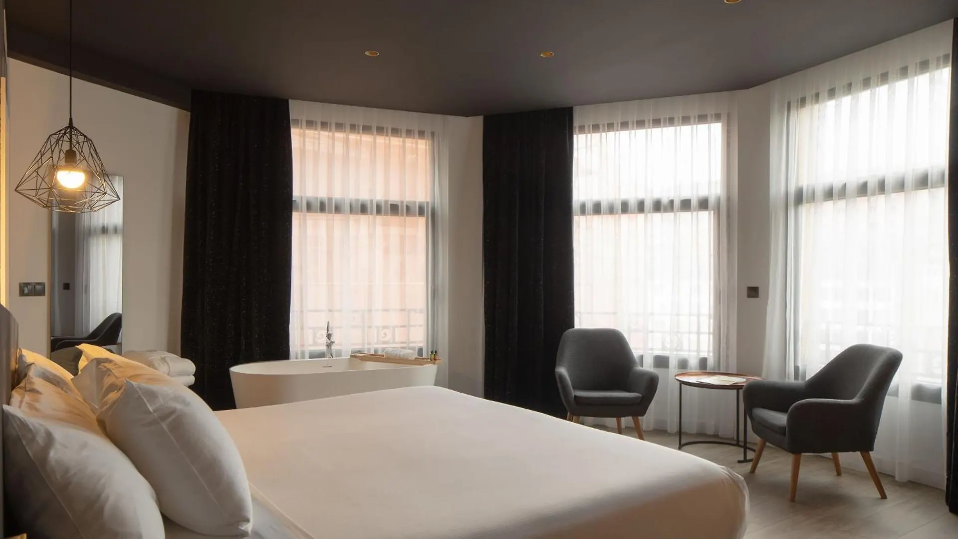 Hotel Tayko בילבאו